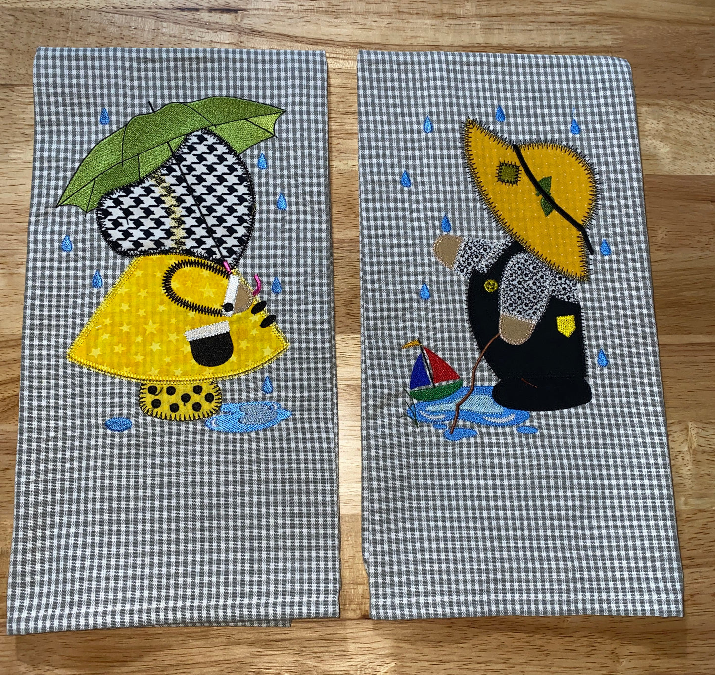 Sunbonnet Sue Appliqued Dunroven House Towels